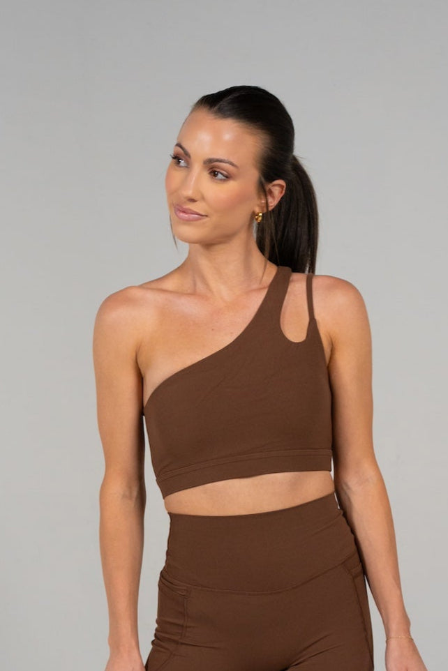 SERENE transform asymmetical sports bra