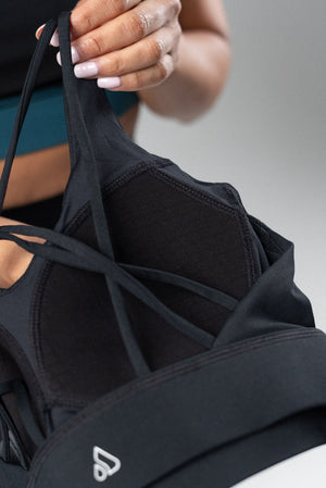 GRAVITY adventurous sports bra