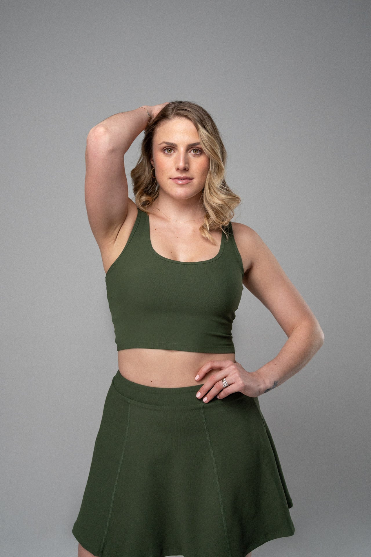radiant ribbed built-in crop tank
