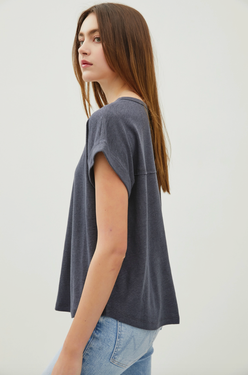 Raw Edge Detailed Linen Tee