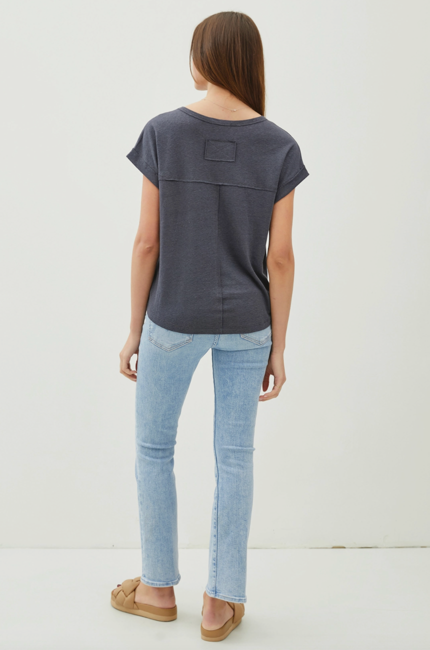 Raw Edge Detailed Linen Tee
