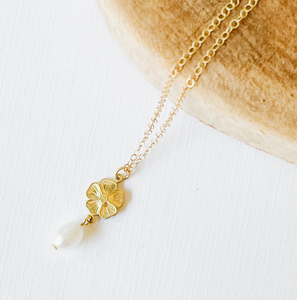 Gold Flower and Pearl Necklace