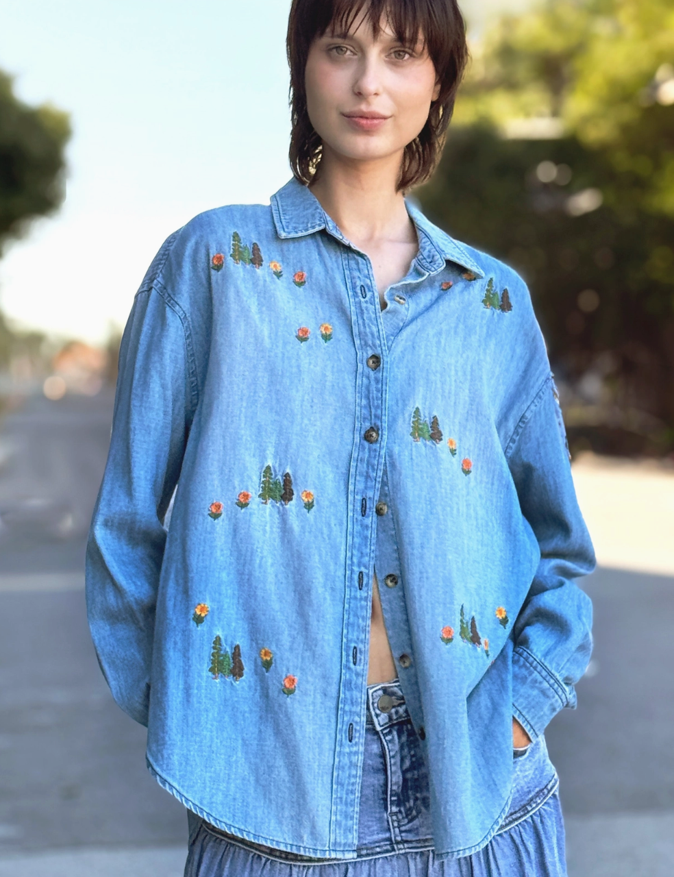 Happy Trees Embroidered Buttondown