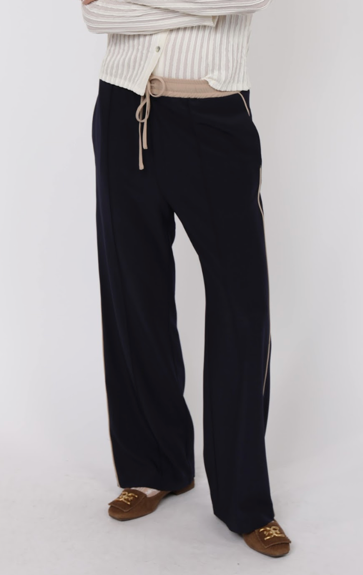 On Film Drawstring Pant