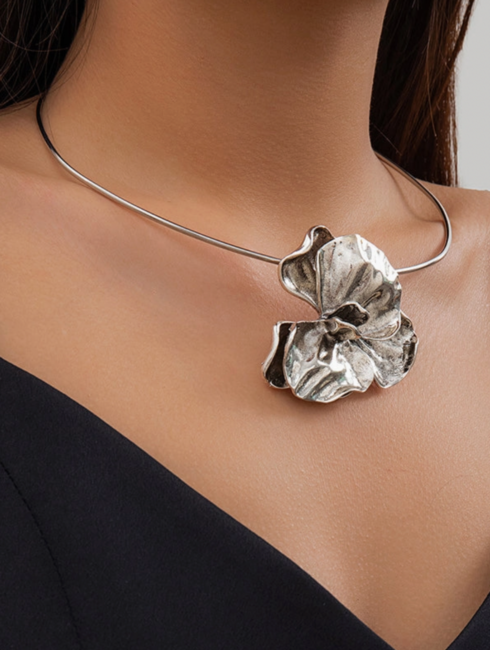 Flower Collar Necklace