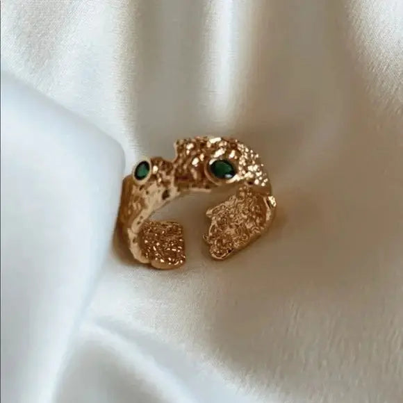 Vaer Ver Ring