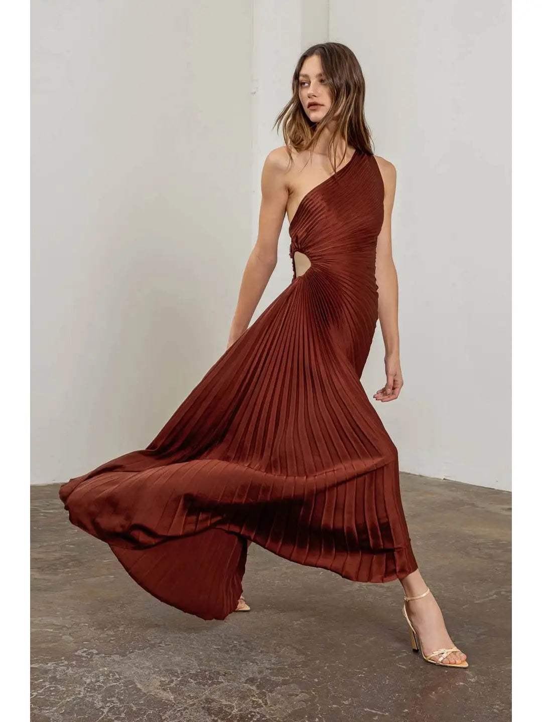 Unbalance Cutting Pleats Midi Dress