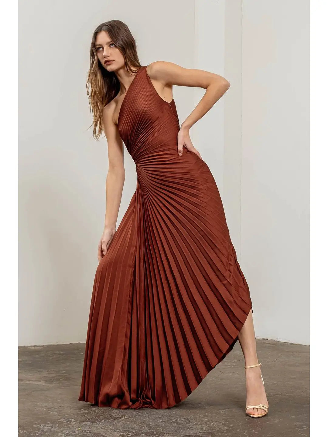 Unbalance Cutting Pleats Midi Dress