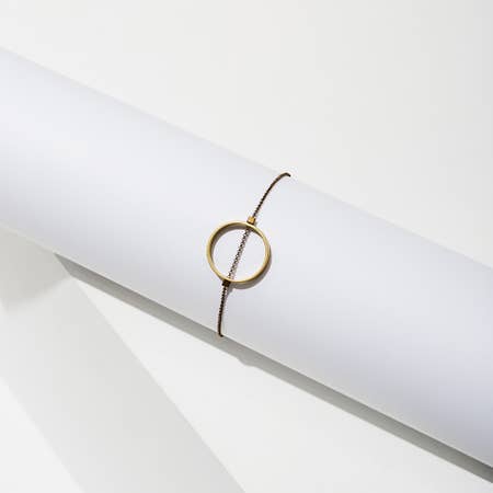 Horizon Circle Bracelet