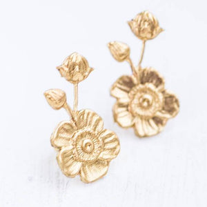 Flower stud earring